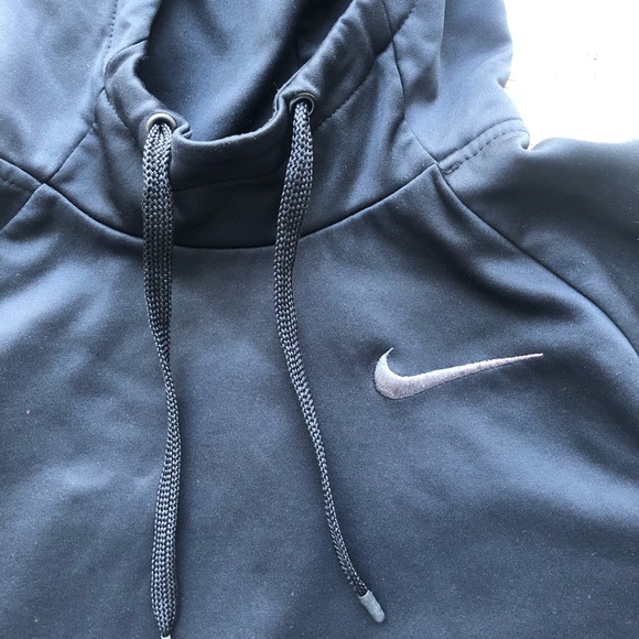 Nike Dri-Fit Hoodie - Picture 2 of 3